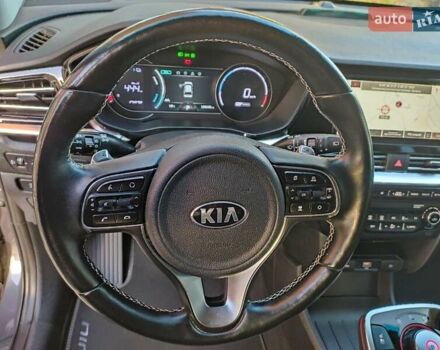 Киа Niro 2020 в Ровно на Automoto.ua Серый Киа Niro, объемом двигателя 0 л и пробегом 125 тыс. км за 19850 $, фото 63 на Automoto.ua