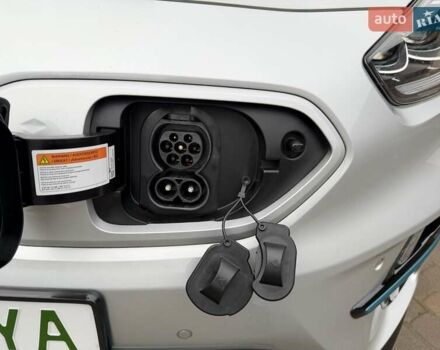Сірий Кіа Niro, об'ємом двигуна 0 л та пробігом 71 тис. км за 21999 $, фото 29 на Automoto.ua