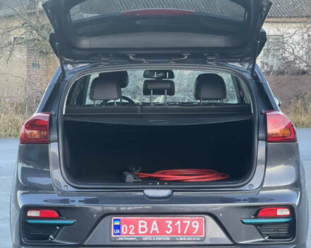 Серый Киа Niro, объемом двигателя 0 л и пробегом 133 тыс. км за 19500 $, фото 36 на Automoto.ua