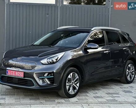 Киа Niro 2020 в Ивано-Франковске на Automoto.ua Серый Киа Niro, объемом двигателя 0 л и пробегом 88 тыс. км за 18500 $, фото 37 на Automoto.ua