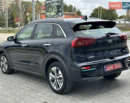 Серый Киа Niro, объемом двигателя 0 л и пробегом 128 тыс. км за 19400 $, фото 10 на Automoto.ua
