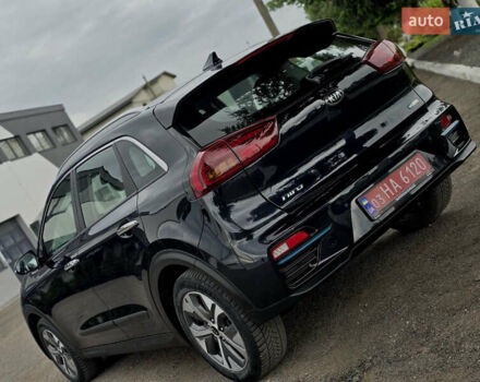 Серый Киа Niro, объемом двигателя 0 л и пробегом 96 тыс. км за 19500 $, фото 14 на Automoto.ua