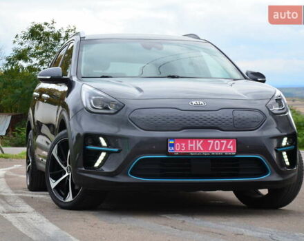 Серый Киа Niro, объемом двигателя 0 л и пробегом 77 тыс. км за 19950 $, фото 22 на Automoto.ua