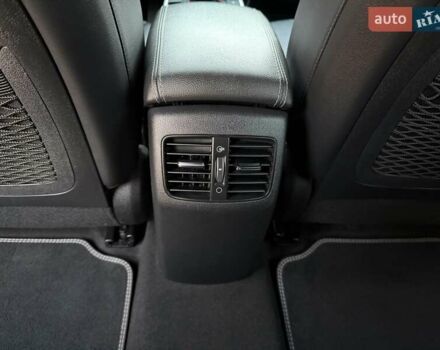 Сірий Кіа Niro, об'ємом двигуна 0 л та пробігом 118 тис. км за 20499 $, фото 71 на Automoto.ua