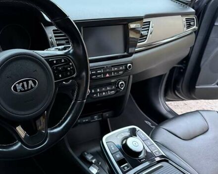 Киа Niro 2020 в Львове на Automoto.ua Серый Киа Niro, объемом двигателя 0 л и пробегом 136 тыс. км за 17950 $, фото 50 на Automoto.ua