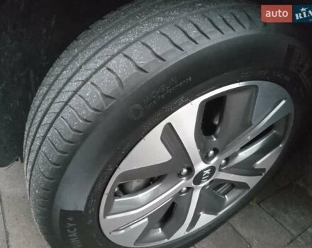 Киа Niro 2020 в Ирпене на Automoto.ua Серый Киа Niro, объемом двигателя 0 л и пробегом 99 тыс. км за 20490 $, фото 57 на Automoto.ua