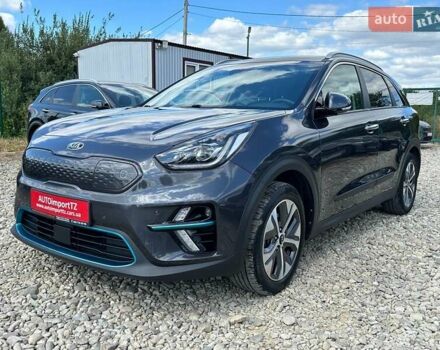 Сірий Кіа Niro, об'ємом двигуна 0 л та пробігом 97 тис. км за 22600 $, фото 7 на Automoto.ua