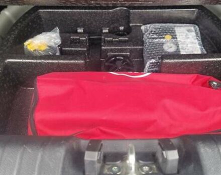 Серый Киа Niro, объемом двигателя 0 л и пробегом 167 тыс. км за 18400 $, фото 28 на Automoto.ua