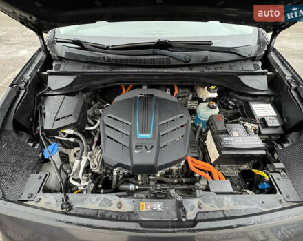 Серый Киа Niro, объемом двигателя 0 л и пробегом 158 тыс. км за 17750 $, фото 85 на Automoto.ua
