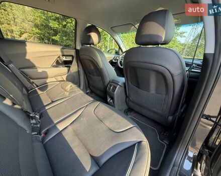 Серый Киа Niro, объемом двигателя 0 л и пробегом 57 тыс. км за 23299 $, фото 48 на Automoto.ua