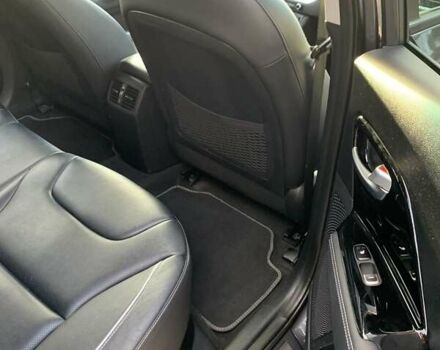 Сірий Кіа Niro, об'ємом двигуна 0 л та пробігом 128 тис. км за 18950 $, фото 31 на Automoto.ua