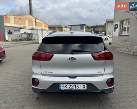 Киа Niro 2020 в Луцке на Automoto.ua Серый Киа Niro, объемом двигателя 1.58 л и пробегом 241 тыс. км за 14600 $, фото 5 на Automoto.ua