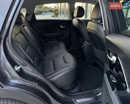 Сірий Кіа Niro, об'ємом двигуна 0 л та пробігом 135 тис. км за 17500 $, фото 64 на Automoto.ua