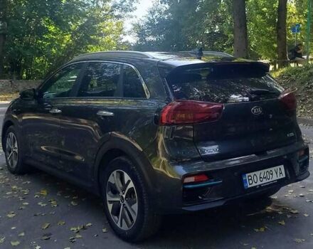 Сірий Кіа Niro, об'ємом двигуна 0 л та пробігом 75 тис. км за 23200 $, фото 6 на Automoto.ua