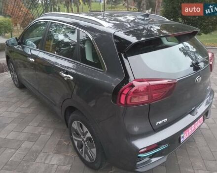 Киа Niro 2020 в Ирпене на Automoto.ua Серый Киа Niro, объемом двигателя 0 л и пробегом 99 тыс. км за 20490 $, фото 14 на Automoto.ua