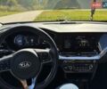 Сірий Кіа Niro, об'ємом двигуна 0 л та пробігом 74 тис. км за 20500 $, фото 17 на Automoto.ua