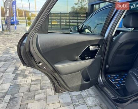 Серый Киа Niro, объемом двигателя 0 л и пробегом 142 тыс. км за 18900 $, фото 26 на Automoto.ua