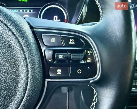 Киа Niro 2021 в Бердичеве на Automoto.ua Серый Киа Niro, объемом двигателя 0 л и пробегом 82 тыс. км за 19250 $, фото 58 на Automoto.ua