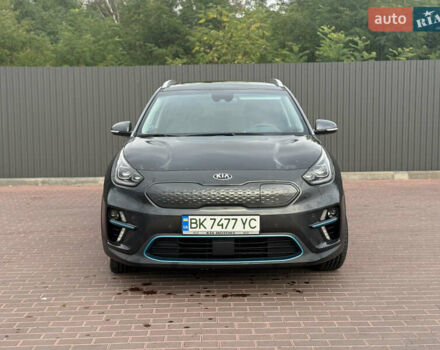 Серый Киа Niro, объемом двигателя 0 л и пробегом 77 тыс. км за 20990 $, фото 1 на Automoto.ua