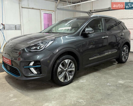 Сірий Кіа Niro, об'ємом двигуна 0 л та пробігом 97 тис. км за 22900 $, фото 14 на Automoto.ua