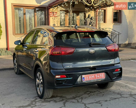 Серый Киа Niro, объемом двигателя 0 л и пробегом 157 тыс. км за 18350 $, фото 18 на Automoto.ua