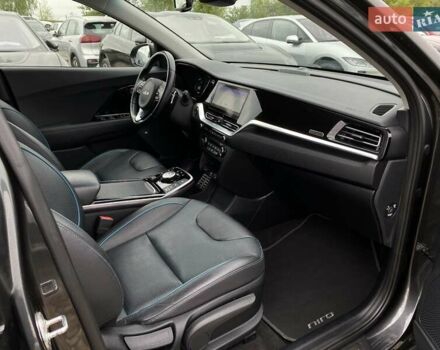 Сірий Кіа Niro, об'ємом двигуна 0 л та пробігом 86 тис. км за 23400 $, фото 76 на Automoto.ua