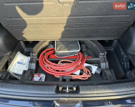 Серый Киа Niro, объемом двигателя 0 л и пробегом 157 тыс. км за 18350 $, фото 49 на Automoto.ua