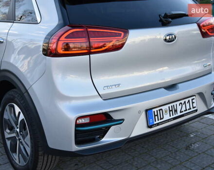 Серый Киа Niro, объемом двигателя 0 л и пробегом 23 тыс. км за 24590 $, фото 7 на Automoto.ua