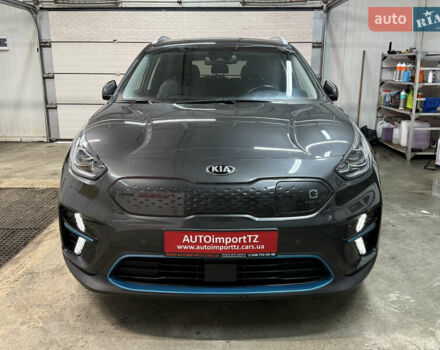 Сірий Кіа Niro, об'ємом двигуна 0 л та пробігом 97 тис. км за 22900 $, фото 24 на Automoto.ua