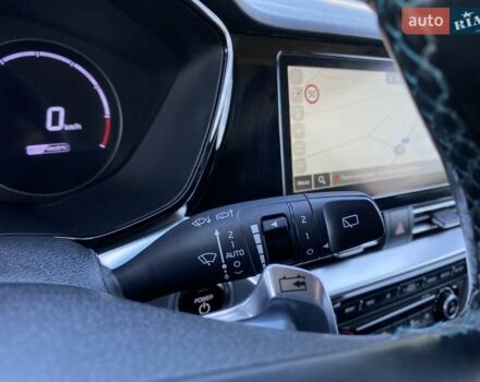 Серый Киа Niro, объемом двигателя 0 л и пробегом 67 тыс. км за 23400 $, фото 40 на Automoto.ua