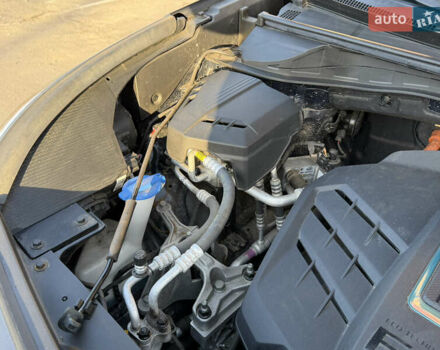 Серый Киа Niro, объемом двигателя 0 л и пробегом 157 тыс. км за 18350 $, фото 23 на Automoto.ua