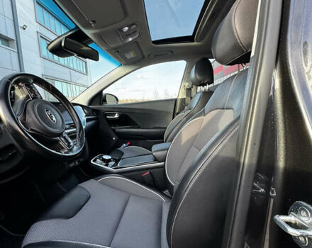 Серый Киа Niro, объемом двигателя 0 л и пробегом 86 тыс. км за 23400 $, фото 47 на Automoto.ua