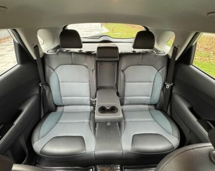 Сірий Кіа Niro, об'ємом двигуна 2 л та пробігом 101 тис. км за 19300 $, фото 14 на Automoto.ua