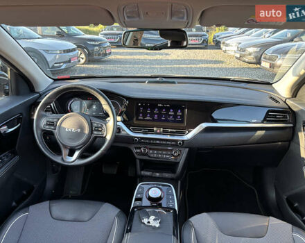 Киа Niro 2021 в Львове на Automoto.ua Серый Киа Niro, объемом двигателя 0 л и пробегом 55 тыс. км за 22400 $, фото 8 на Automoto.ua