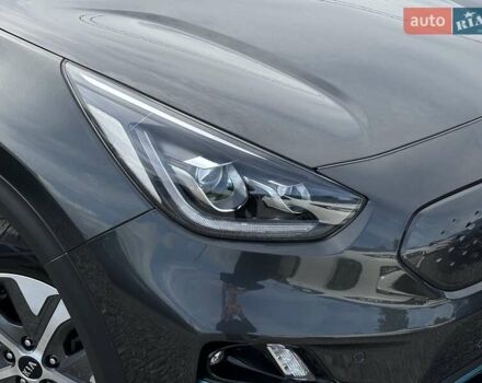 Серый Киа Niro, объемом двигателя 0 л и пробегом 67 тыс. км за 22400 $, фото 7 на Automoto.ua