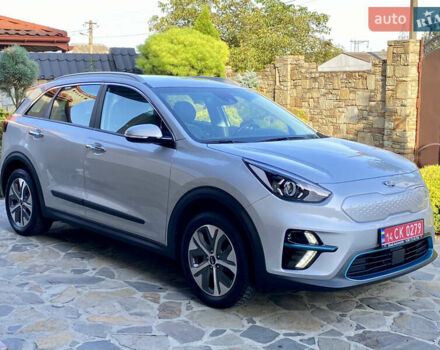 Серый Киа Niro, объемом двигателя 0 л и пробегом 59 тыс. км за 21299 $, фото 5 на Automoto.ua