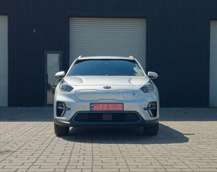 Серый Киа Niro, объемом двигателя 0 л и пробегом 32 тыс. км за 23500 $, фото 2 на Automoto.ua