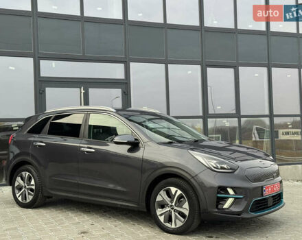 Серый Киа Niro, объемом двигателя 0 л и пробегом 147 тыс. км за 18450 $, фото 13 на Automoto.ua