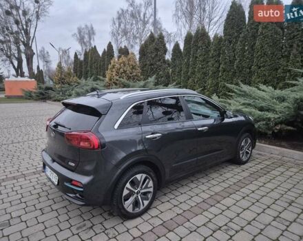 Серый Киа Niro, объемом двигателя 0 л и пробегом 79 тыс. км за 20450 $, фото 10 на Automoto.ua