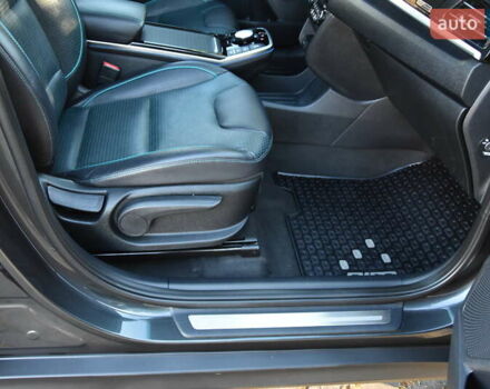 Сірий Кіа Niro, об'ємом двигуна 0 л та пробігом 99 тис. км за 22880 $, фото 34 на Automoto.ua
