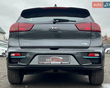 Серый Киа Niro, объемом двигателя 0 л и пробегом 107 тыс. км за 20903 $, фото 6 на Automoto.ua