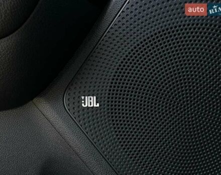 Сірий Кіа Niro, об'ємом двигуна 0 л та пробігом 100 тис. км за 21900 $, фото 7 на Automoto.ua