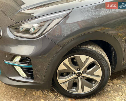 Серый Киа Niro, объемом двигателя 0 л и пробегом 149 тыс. км за 18550 $, фото 9 на Automoto.ua