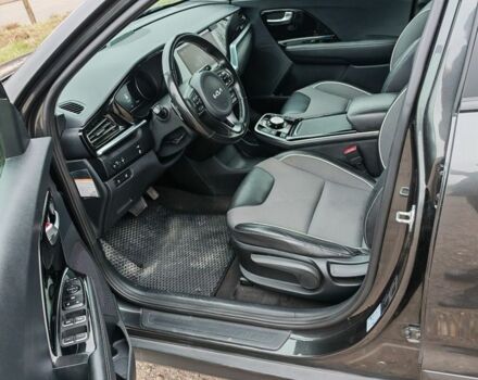Сірий Кіа Niro, об'ємом двигуна 0 л та пробігом 76 тис. км за 18700 $, фото 4 на Automoto.ua