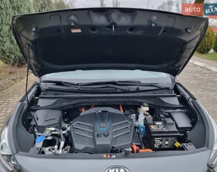 Серый Киа Niro, объемом двигателя 0 л и пробегом 42 тыс. км за 22850 $, фото 47 на Automoto.ua