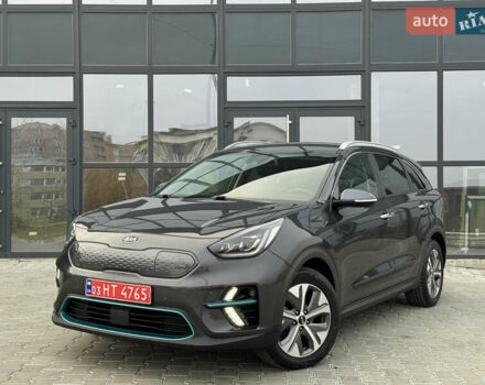 Серый Киа Niro, объемом двигателя 0 л и пробегом 147 тыс. км за 18450 $, фото 1 на Automoto.ua