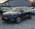 Сірий Кіа Niro, об'ємом двигуна 0 л та пробігом 50 тис. км за 19999 $, фото 3 на Automoto.ua