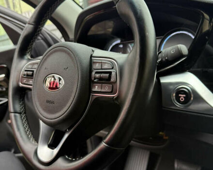 Сірий Кіа Niro, об'ємом двигуна 0 л та пробігом 50 тис. км за 22300 $, фото 53 на Automoto.ua