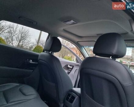 Серый Киа Niro, объемом двигателя 0 л и пробегом 42 тыс. км за 22850 $, фото 34 на Automoto.ua