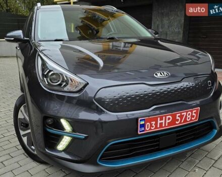 Серый Киа Niro, объемом двигателя 0 л и пробегом 142 тыс. км за 17999 $, фото 16 на Automoto.ua